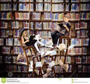 libri-di-lettura-dei-bambini-nella-biblioteca-di-fantasia-45107111-960x893